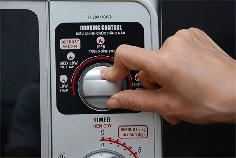 Có thể tăng hoặc giảm công suất phù hợp với loại thức ăn và số lượng thức ăn