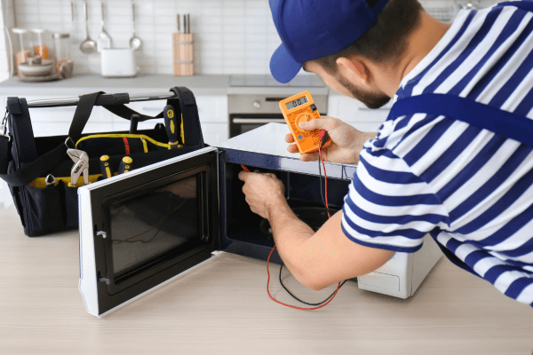 Thợ sửa lò vi sóng Sharp kinh nghiệm