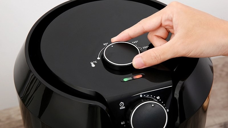 Nồi chiên không dầu bị hỏng nút vặn có thể do lỗi nhà sản xuất